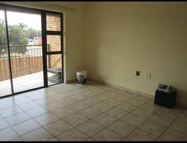 2 BEDROOM APARTMENT FOR SALE IN WITFIELD